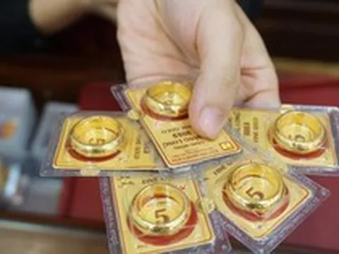 Giá vàng nhẫn trơn, vàng miếng sáng 15/8 tại SJC, PNJ, DOJI, Bảo Tín Minh Châu và Bảo Tín Mạnh Hải