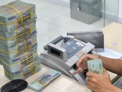 Ngành ngân hàng nửa đầu năm 2026: Tín dụng tăng 8,7%, nhưng nợ xấu đang “gõ cửa”