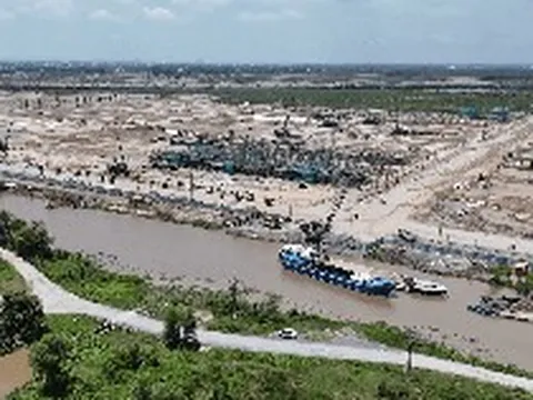 Tỷ phú Phạm Nhật Vượng đang xây “thành phố công viên tri thức” cho 60.000 sinh viên, nằm trong đại đô thị 1.080 ha có sân golf 200 ha và 100 công viên