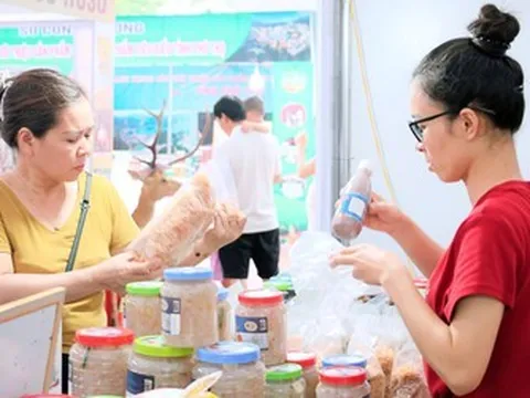 Kết nối thị trường, nâng giá trị gia tăng cho sản phẩm công nghiệp nông thôn
