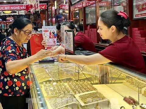Giá vàng hôm nay (28/8): Đảo chiều tăng trở lại