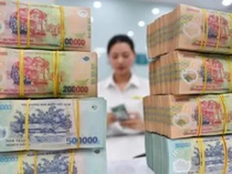 Trái phiếu sắp đến kỳ đáo hạn, lãi suất huy động neo cao