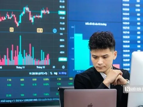 Loạt lãnh đạo doanh nghiệp lãi tiền tỷ sau pha "bắt đáy " cổ phiếu