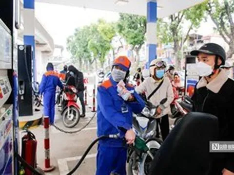 Giá xăng, dầu đồng loạt giảm