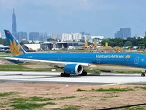 Hàng không Việt giải tỏa khách ở Indonesia sau sự cố núi lửa
