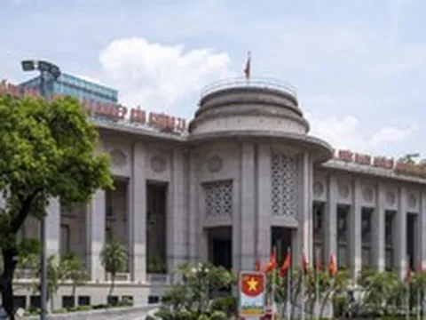 NHNN bơm thanh khoản VND dài hạn hơn
