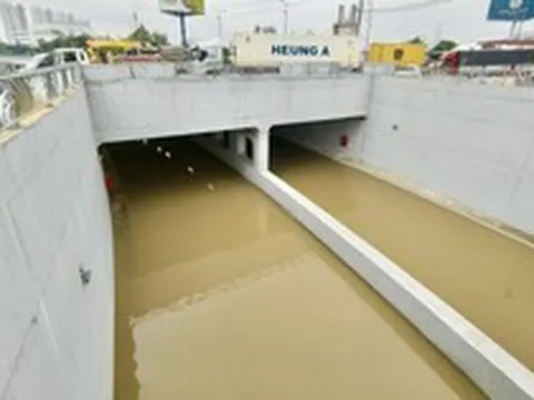 'Muốn hết ngập hầm chui An Phú phải giải bài toán thoát nước cả khu vực'