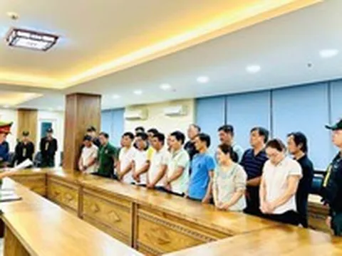 Nhận hàng tỷ để bỏ qua công trình trái phép, 8 cán bộ trật tự đô thị bị khởi tố