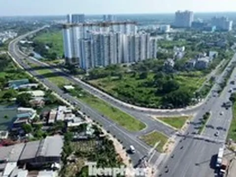 Vì sao nút giao quốc lộ gần 600 tỷ ở TPHCM đã hoàn thành vẫn phải 'đắp chiếu'?