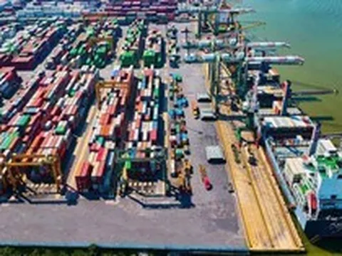 Lạ kỳ cảng biển có trị giá 11.000 tỷ đồng tại Hải Phòng: Cứ cuối quý lại tăng dựng đứng, vốn hoá gấp đôi công ty mẹ