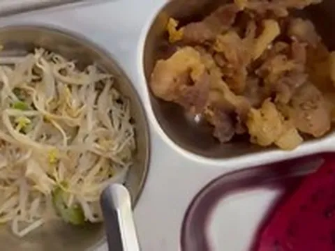 Vụ suất ăn bán trú có tóp mỡ tại Hà Nội: Hé lộ nhóm doanh nghiệp đứng sau đơn vị cung cấp