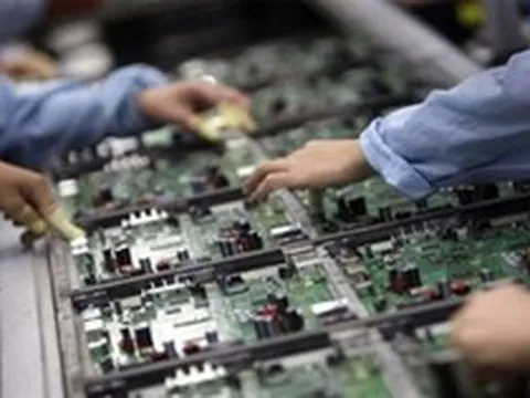 Một công ty ngoại lạ mặt vừa xuất hiện tại Việt Nam, chuẩn bị làm 17 triệu linh kiện điện tử mỗi năm