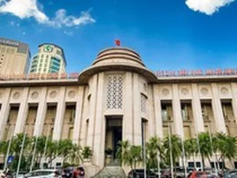 Lãi suất liên ngân hàng tăng gấp 35 lần chỉ sau một đêm, NHNN chuyển sang trạng thái bơm thanh khoản