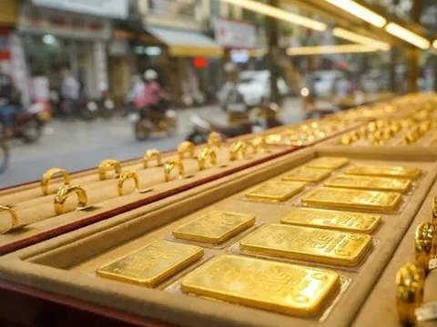Giá vàng hôm nay (1/10): Diễn biến khác lạ