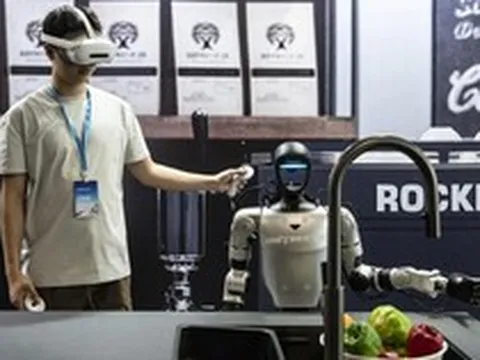 AI 'xâm chiếm' văn phòng Trung Quốc: Mỗi người làm việc bằng 3
