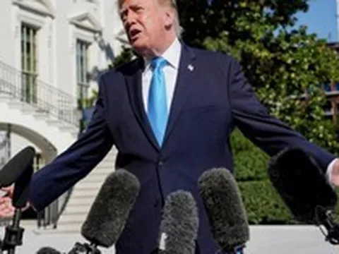 Ông Trump tuyên bố không được gọi AI phải là SI, gọi sai sẽ bị coi là kẻ thù của nhà Trắng: Elon Musk hứa đổi tên thành SpaceXSI