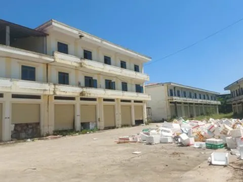 Chợ đầu mối nông sản trăm tỷ "ế khách"