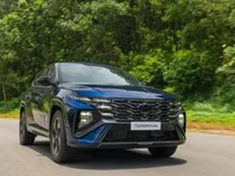 Thị trường ô tô Việt đón tín hiệu tích cực, xe hybrid tăng tốc