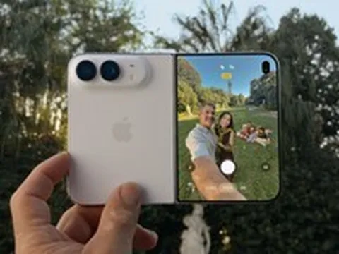 Lời khuyên cho người bỏ 65 triệu đồng mua iPhone Duo