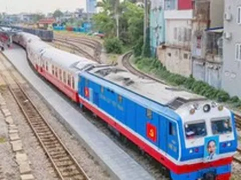 Phó Thủ tướng: 'Đường sắt phải trở thành trục hạ tầng chiến lược quốc gia'