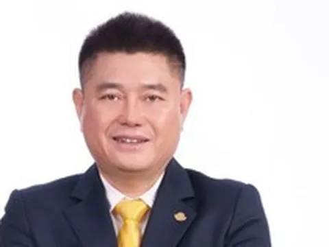 Ông Nguyễn Đức Thụy tranh cử Chủ tịch VFF, Bầu Hiển, bầu Đức ủng hộ