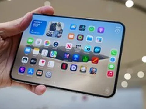 iPhone Duo cháy hàng, dân buôn rao bán lại giá hơn 130 triệu đồng