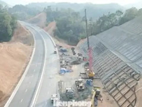 Rốt ráo thi công các hạng mục cuối trên cao tốc Hữu Nghị - Chi Lăng