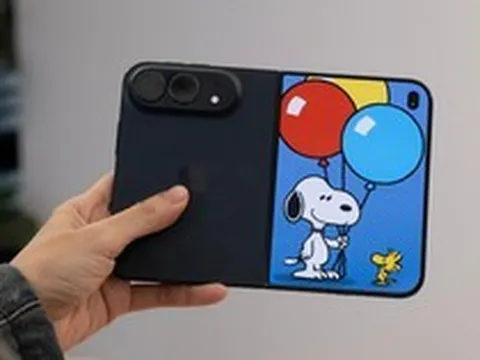 iPhone Duo bị thổi giá trên chợ đen, giá rao bán hơn 130 triệu đồng