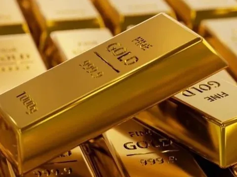 Giá vàng hôm nay (24/10): Vàng thế giới rơi tự do