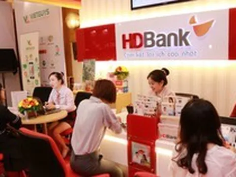 Ngày 26/10, gửi 100 triệu đồng 18 tháng tại Sacombank, SHB, HDBank, MB, VPBank, Techcombank và ACB nhận bao nhiêu tiền lãi?