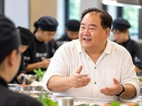 Founder KOTO: “Đừng phong người nghèo thành anh hùng chỉ vì họ vượt khó”