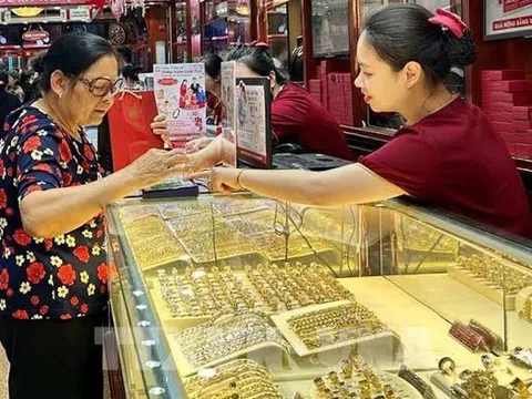 Giá vàng chiều nay (27/10): Duy trì đà tăng
