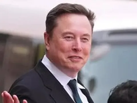 Tổng thống Nga Putin gây bất ngờ khi ca ngợi tỷ phú Elon Musk