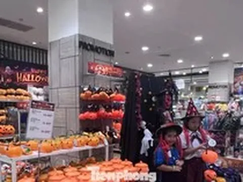 Halloween cận kề, thị trường đồ 'giả ma' vẫn ế chỏng