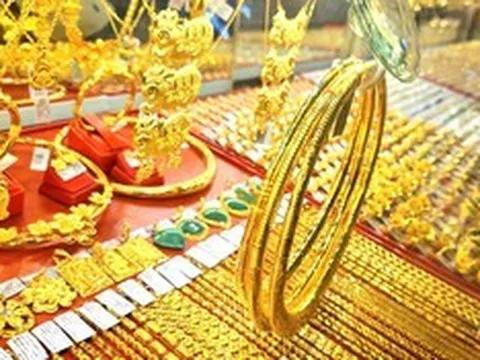 Giá vàng chiều nay (30/10): Vàng trong nước theo xu hướng thế giới